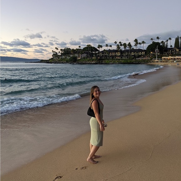 Meet your Posher, Samantha - Picture 2 of 2